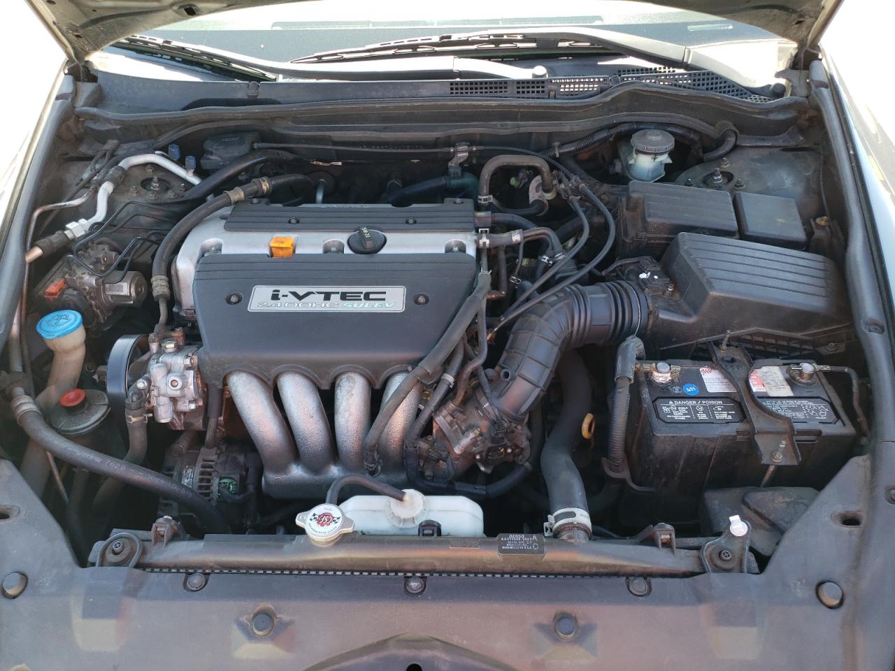 1HGCM56374A075196 2004 Honda Accord Lx