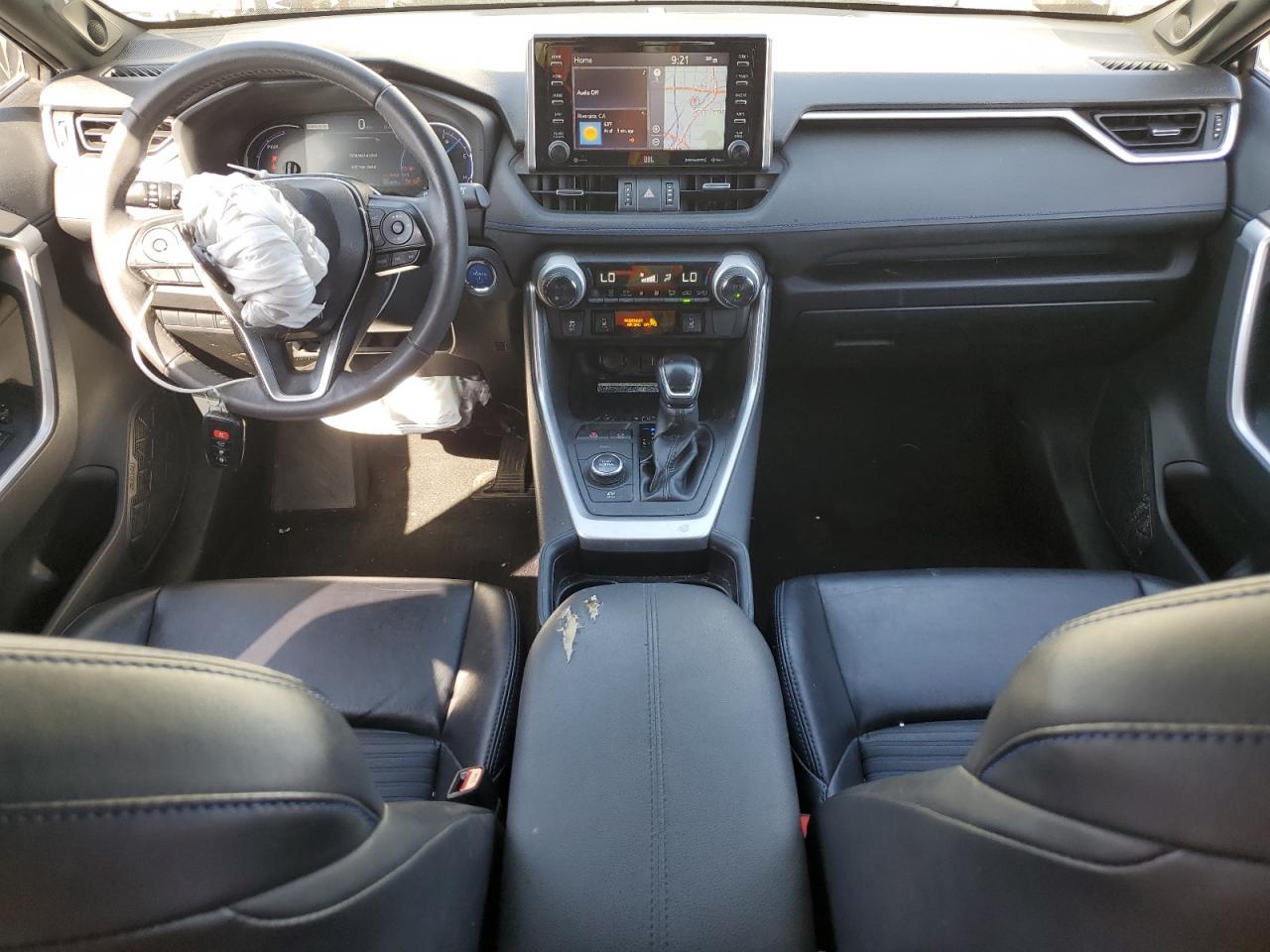 JTMEWRFVXKJ027070 TOYOTA RAV4 2019