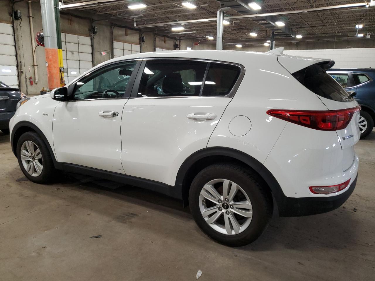 KNDPMCAC6J7448586 2018 Kia Sportage Lx