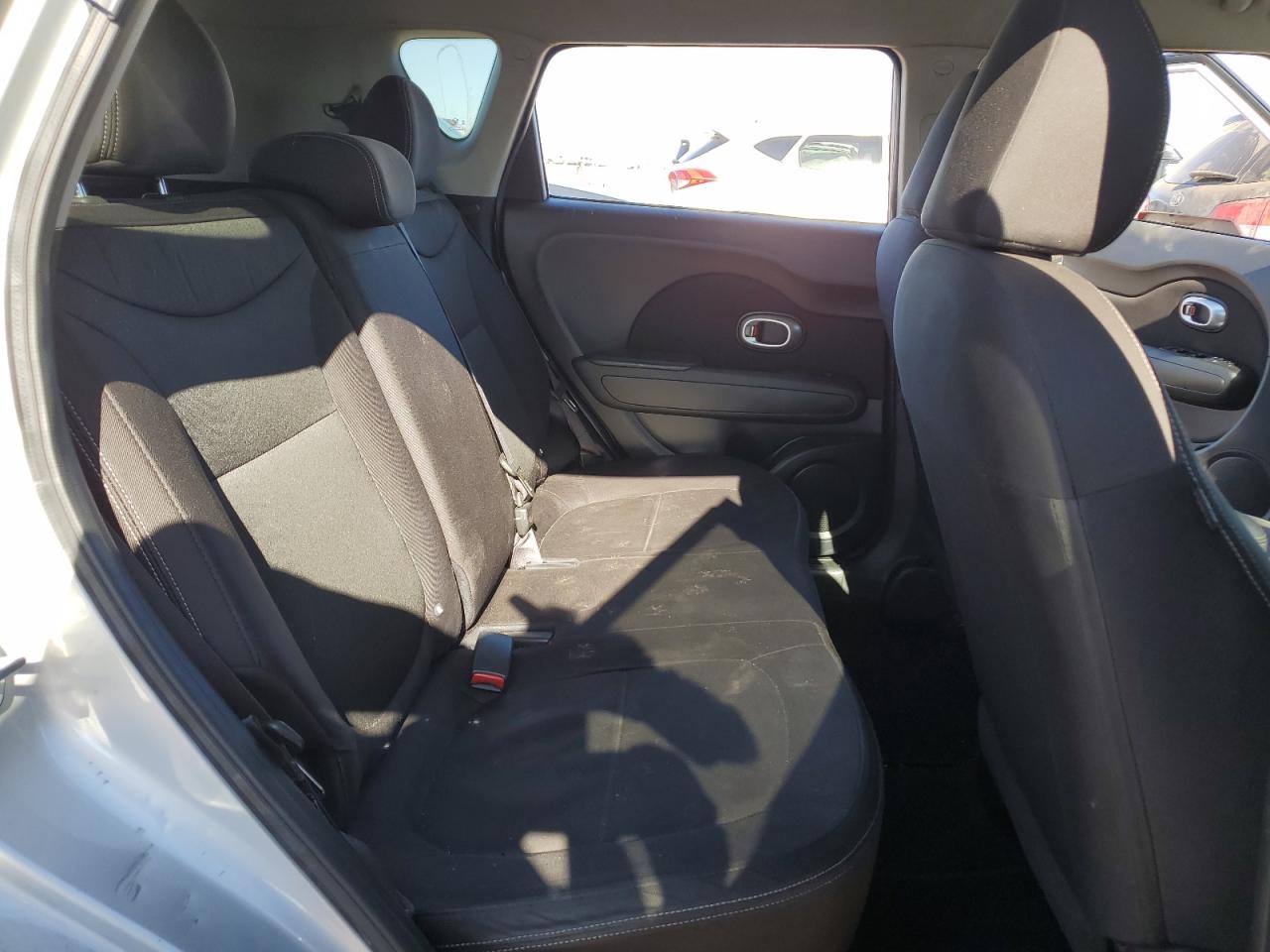 KNDJN2A25G7854839 2016 Kia Soul