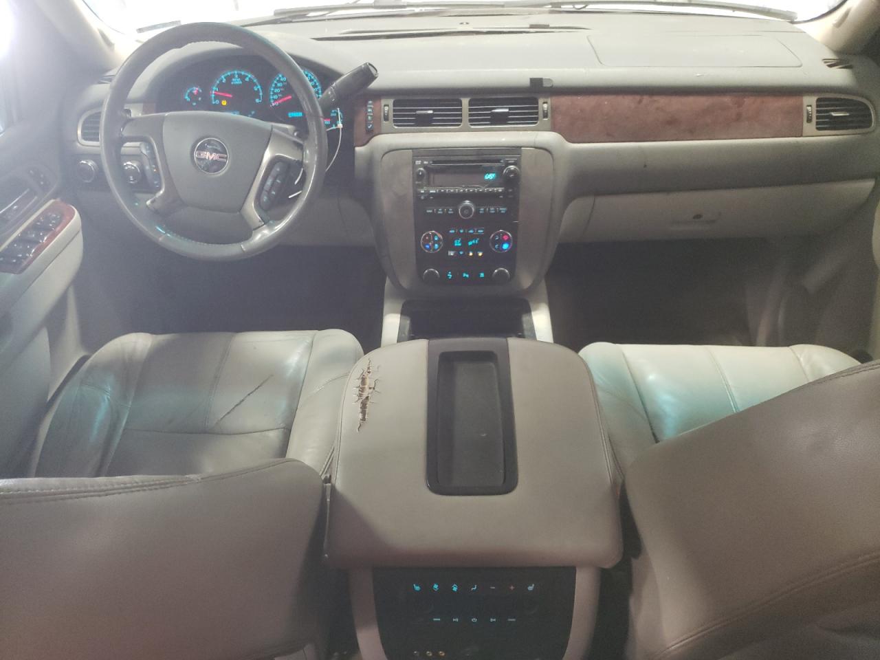 1GKUKKE32AR268642 2010 GMC Yukon Xl K1500 Slt