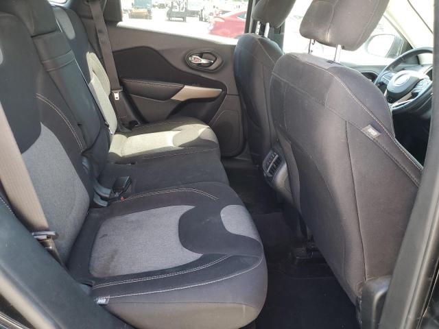 2018 Jeep Cherokee Latitude VIN: 1C4PJLCB7JD552602 Lot: 53130344