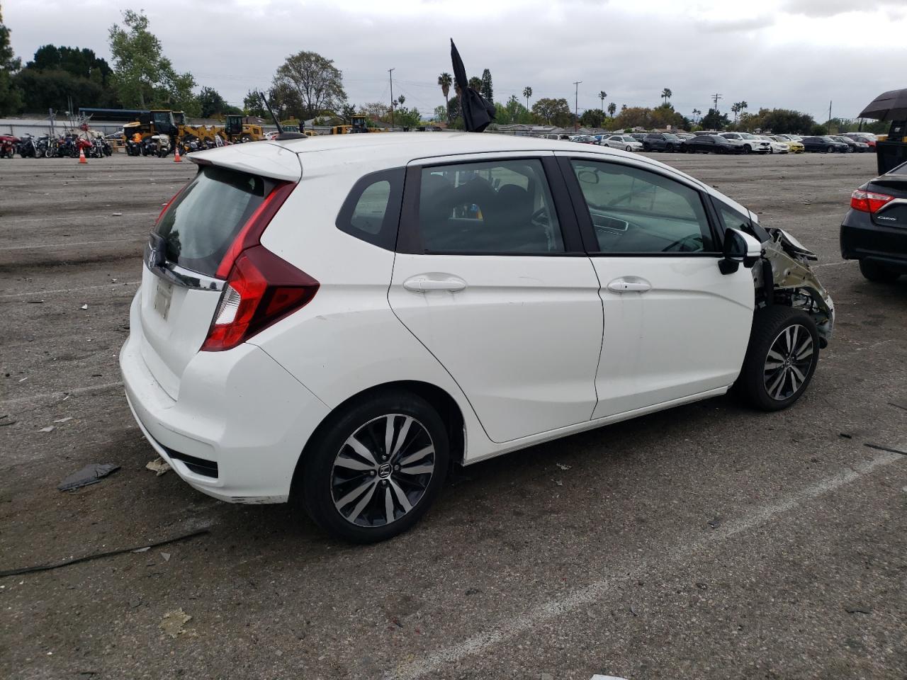 3HGGK5H86JM704476 HONDA FIT 2018
