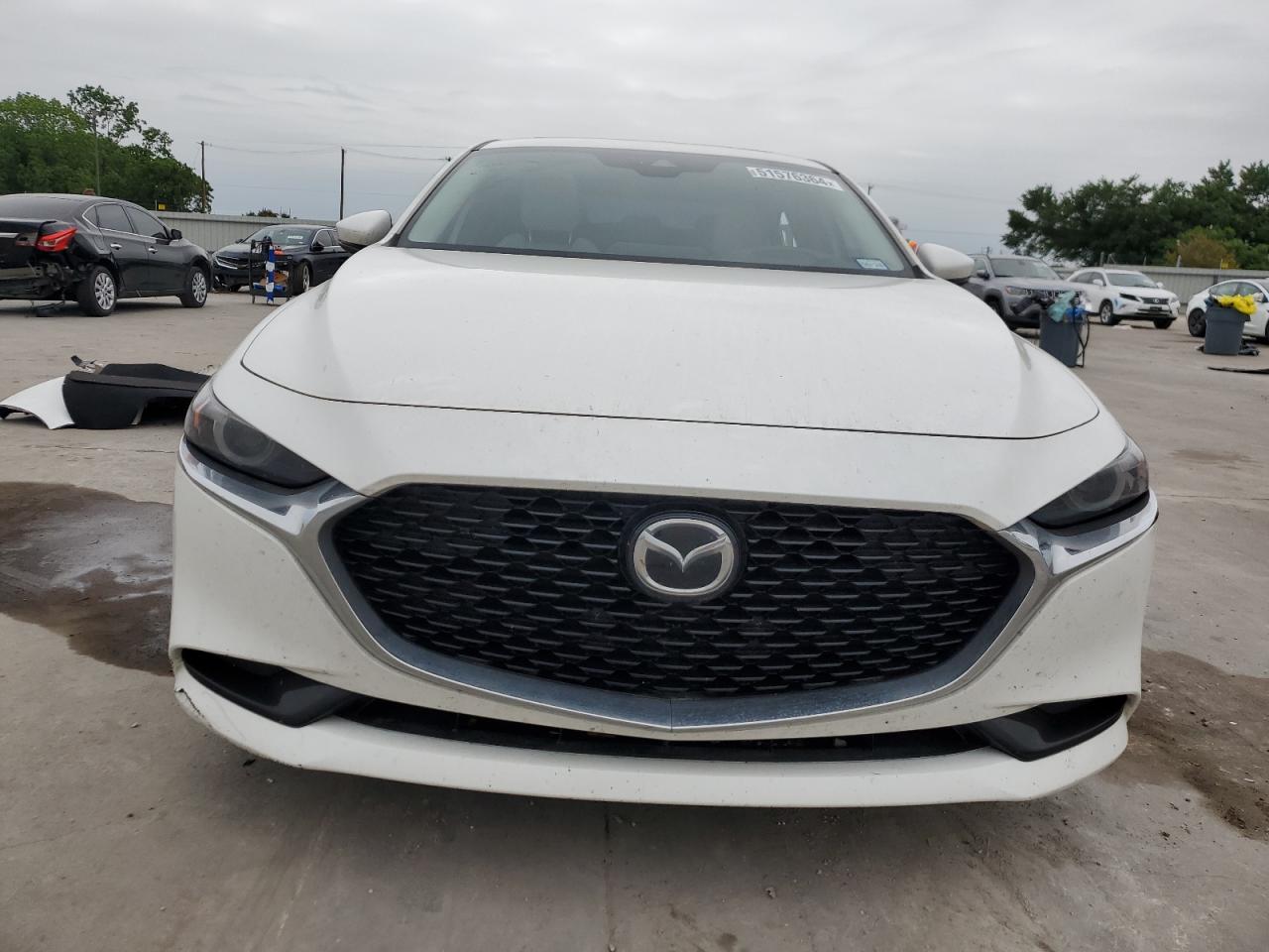JM1BPBEMXK1139481 2019 Mazda 3 Premium