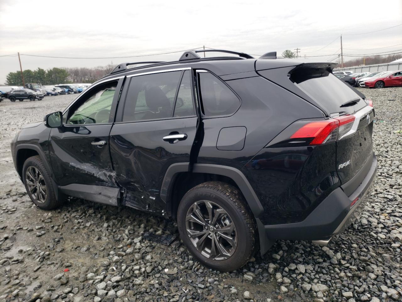 JTMD6RFV8RD119590 TOYOTA RAV4 2024