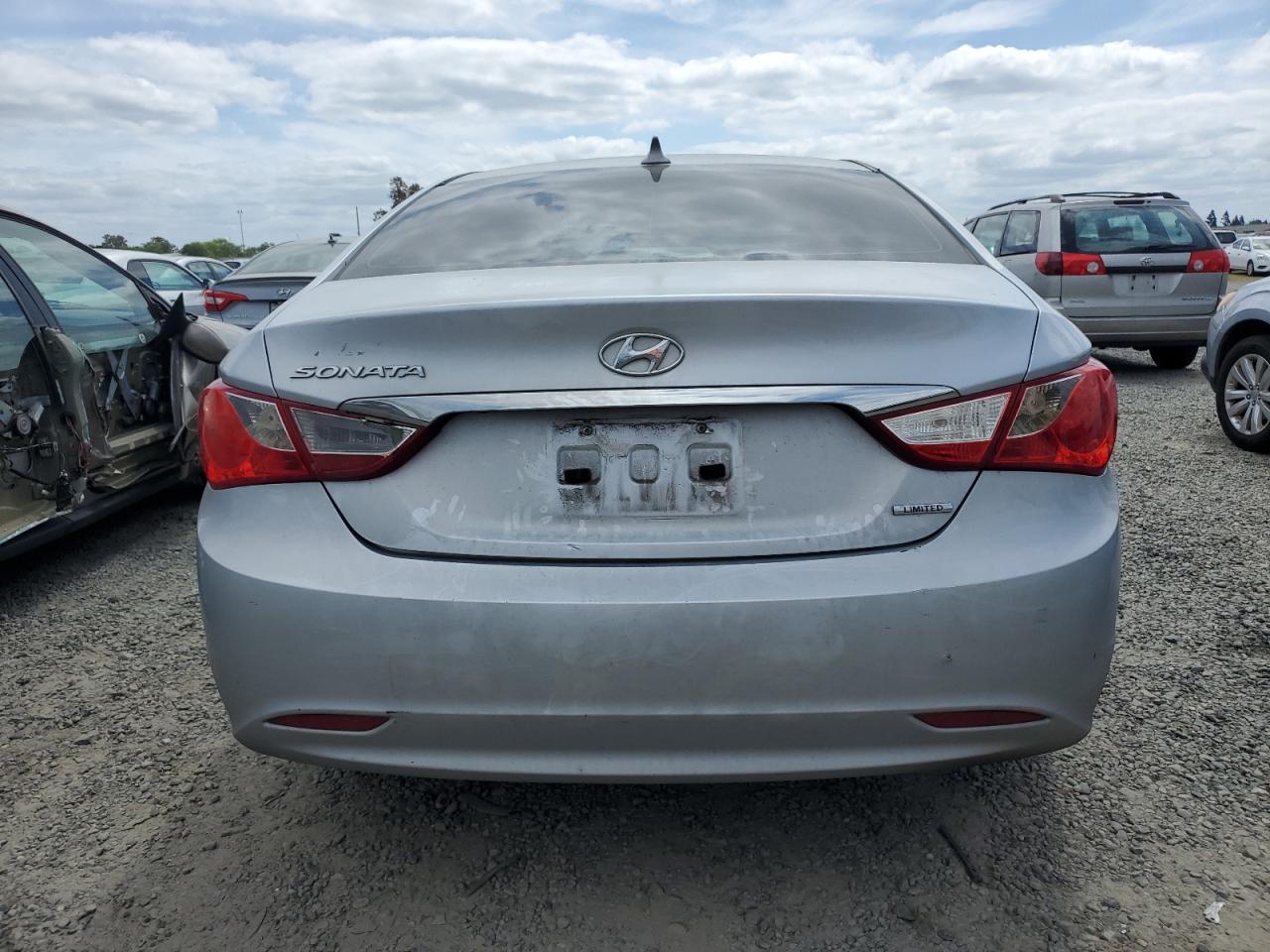 5NPEC4AC8BH009449 2011 Hyundai Sonata Se