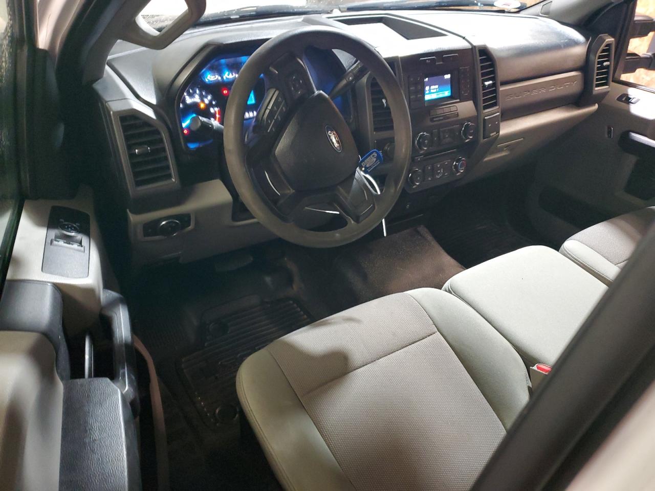1FTRF3B60HEC75262 FORD F350 2017
