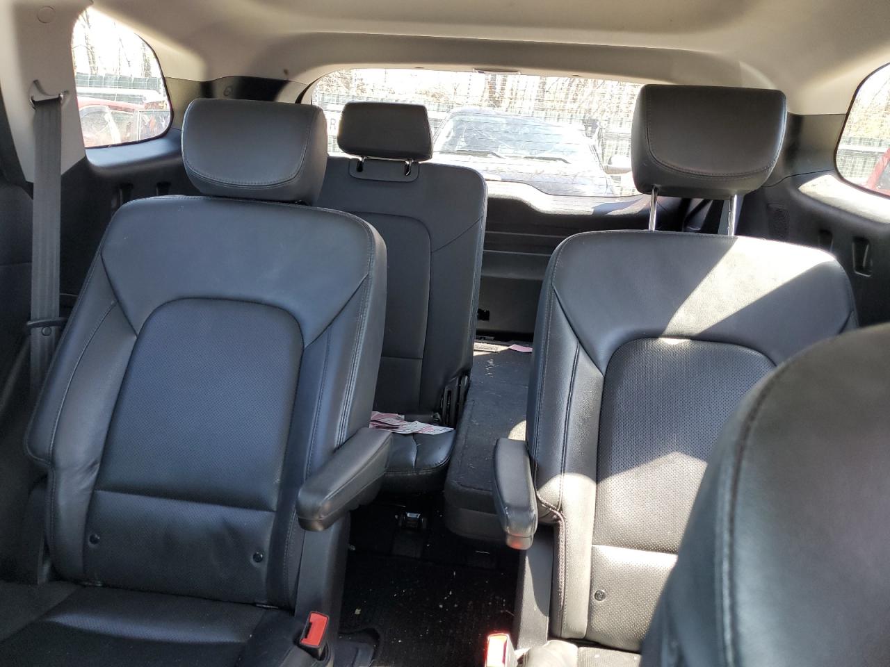 KM8SRDHF5HU213346 2017 Hyundai Santa Fe Se Ultimate