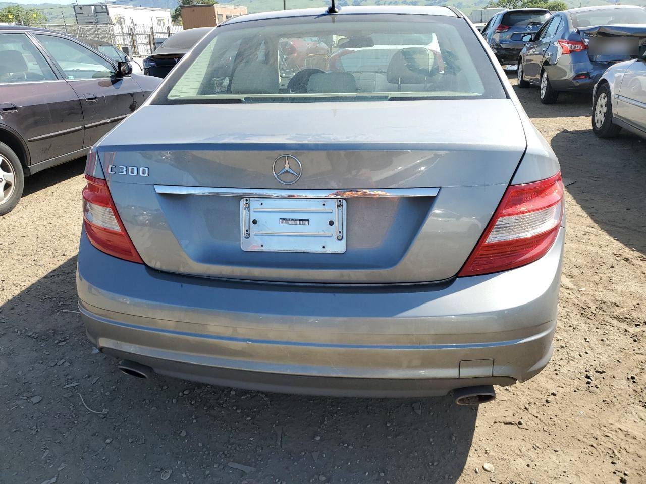 WDDGF5EB9BA421626 2011 Mercedes-Benz C 300