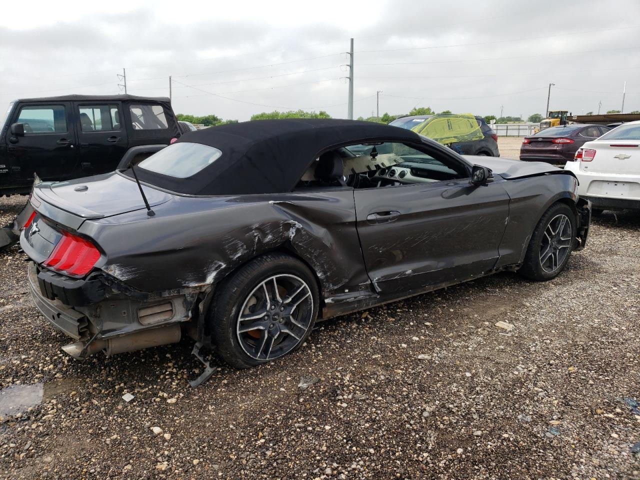 1FATP8UH7K5131185 FORD ALL Models 2019