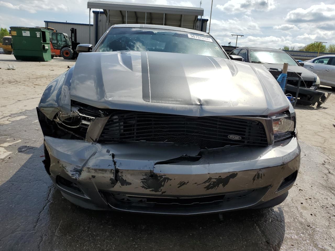 1ZVBP8AMXB5101585 2011 Ford Mustang