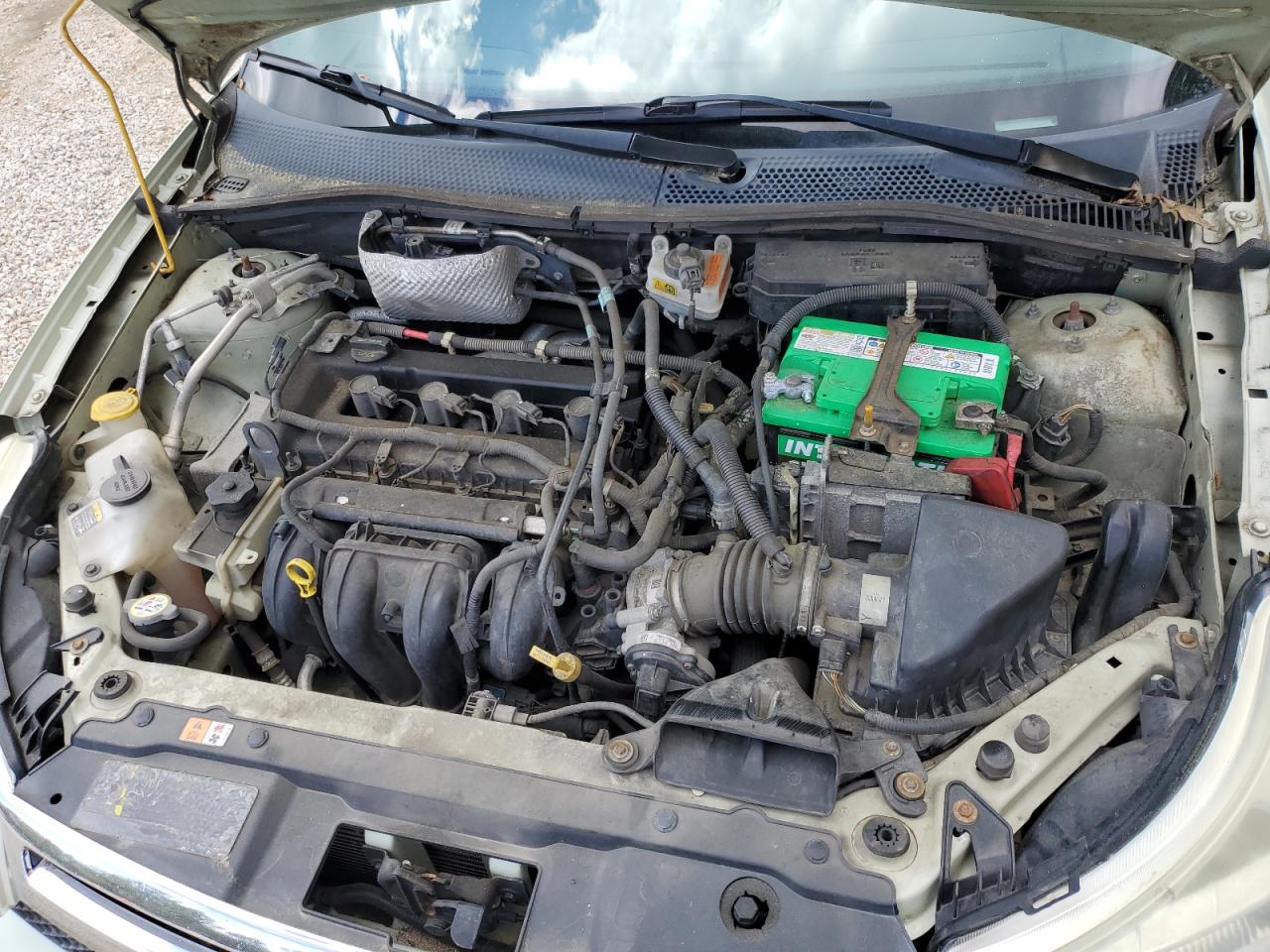 1FAHP3FN4BW105066 2011 Ford Focus Se