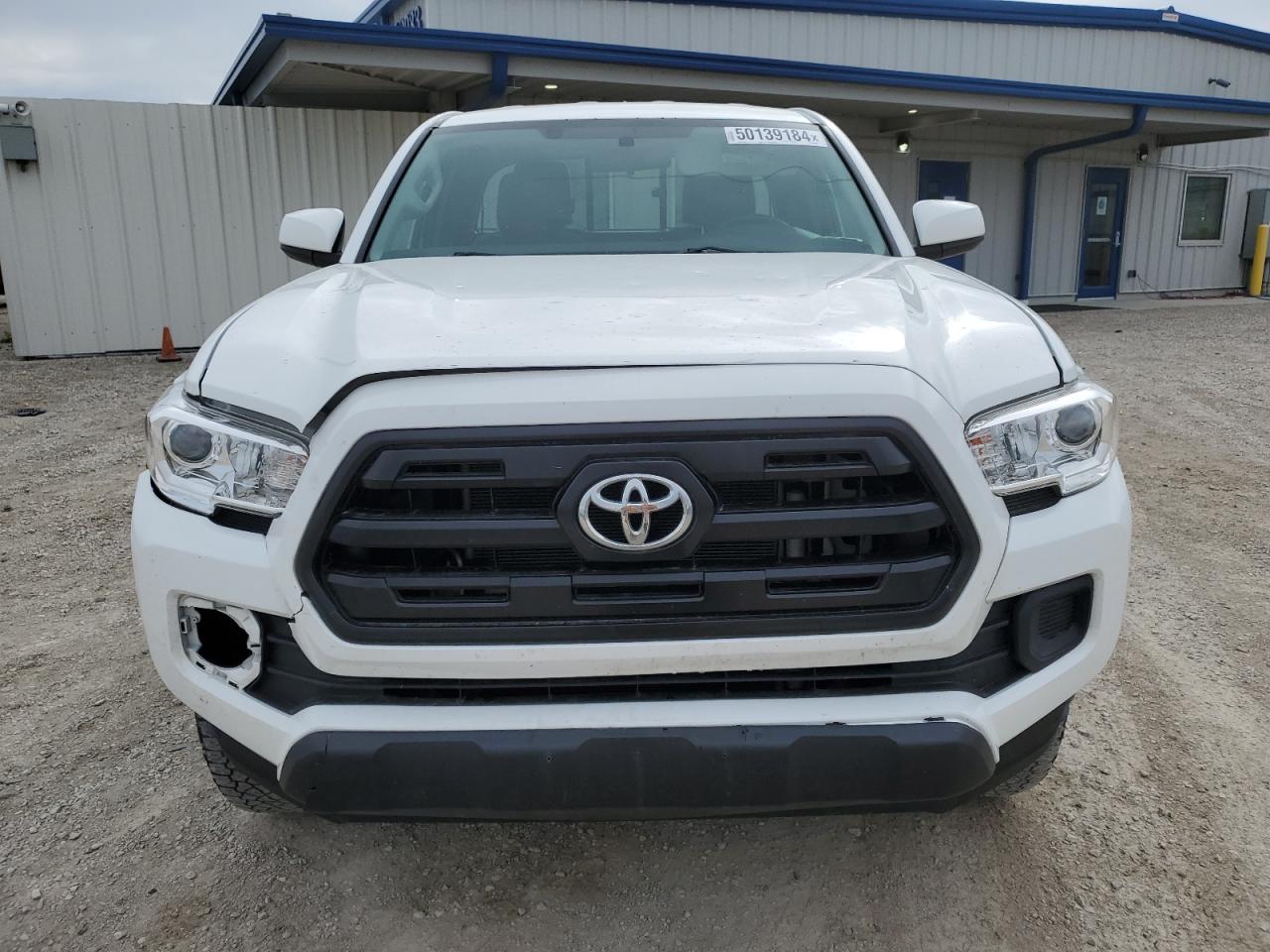 2017 Toyota Tacoma Access Cab vin: 5TFRX5GN0HX086074