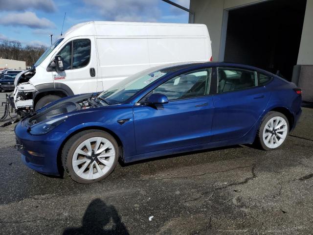 Lot #2471007865 2022 TESLA MODEL 3 salvage car