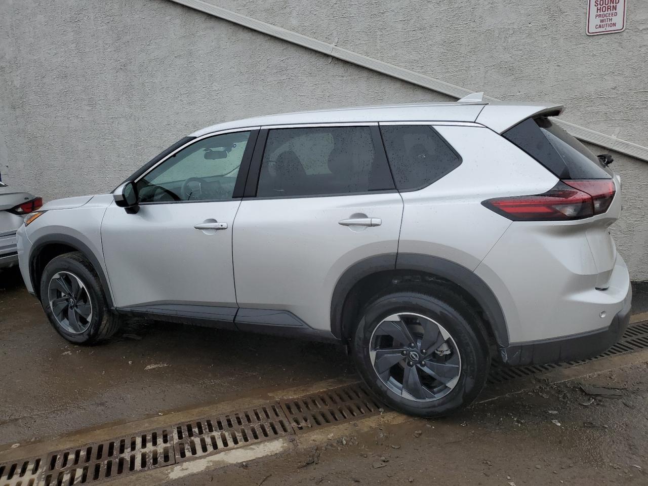 5N1BT3BB4RC704807 NISSAN ROGUE 2024