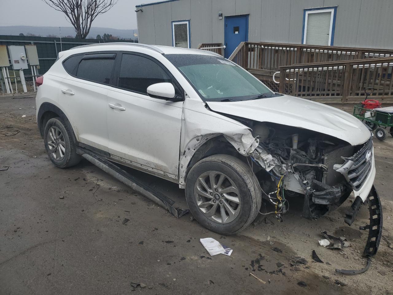 KM8J3CA43HU447615 2017 Hyundai Tucson Limited