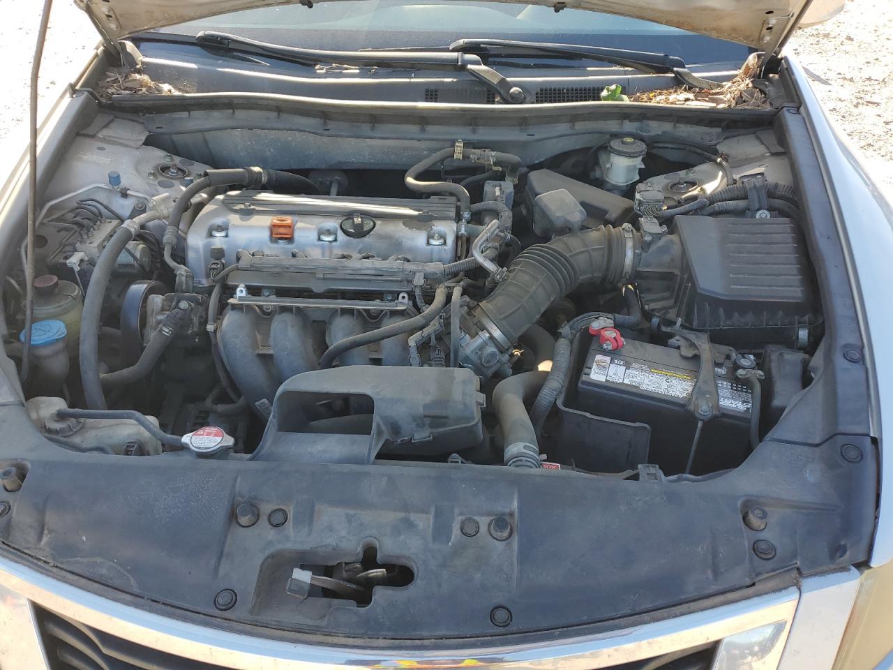 1HGCP2F38AA060563 2010 Honda Accord Lx