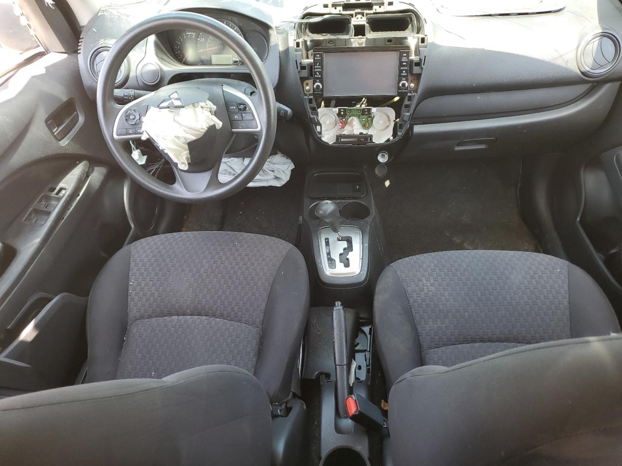 ML32A3HJ0KH015724 2019 Mitsubishi Mirage Es