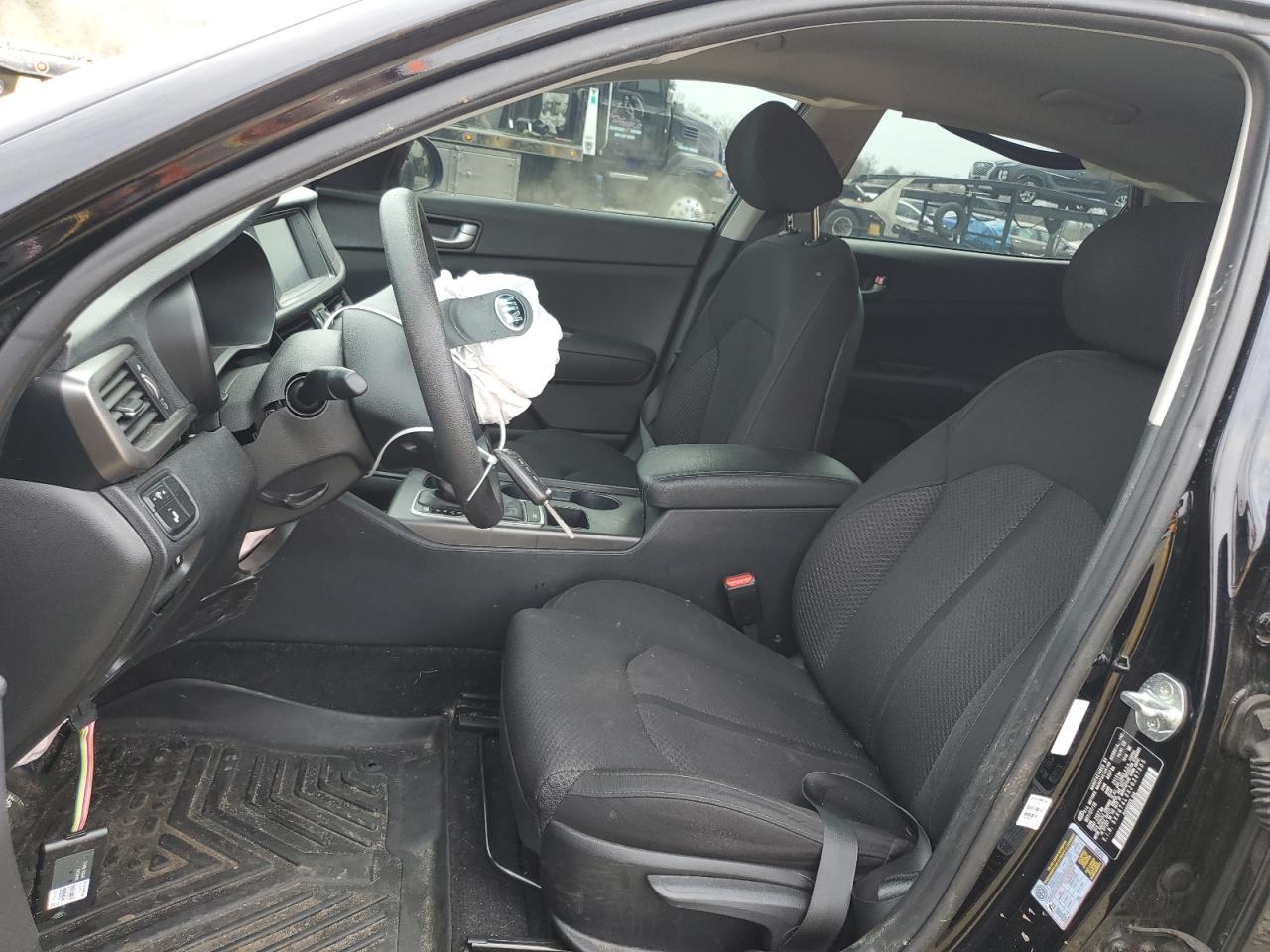 5XXGT4L3XJG267505 2018 Kia Optima Lx