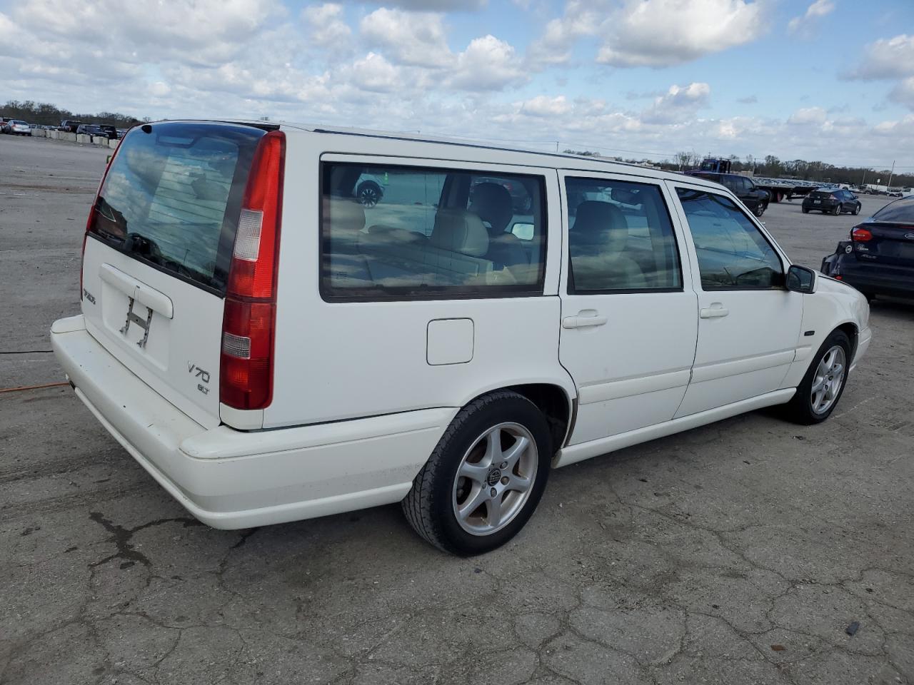 YV1LW5643W2362320 1998 Volvo V70 Glt