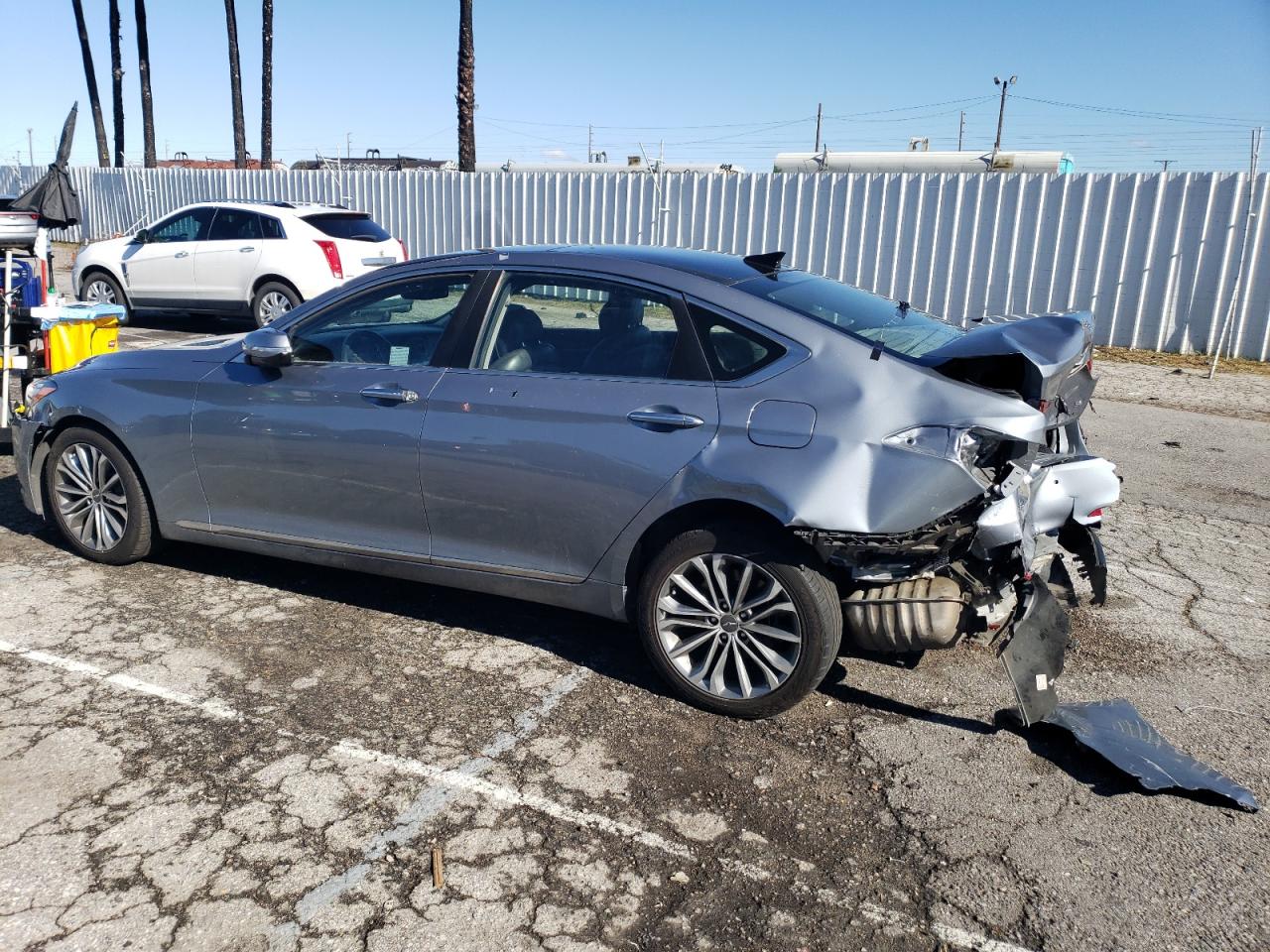 2017 Genesis G80 Base vin: KMHGN4JE3HU173612