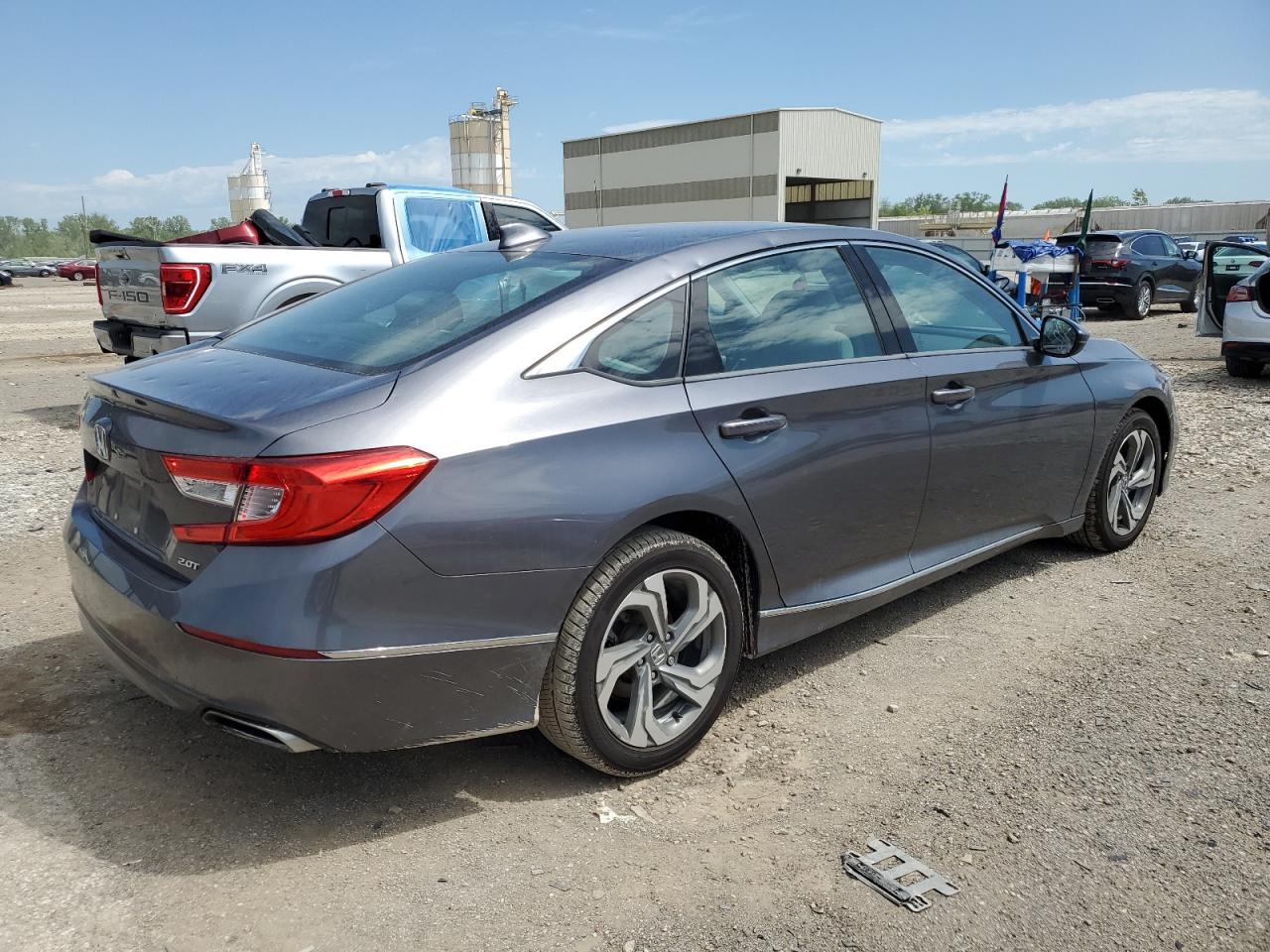1HGCV2F53JA024139 HONDA ACCORD 2018
