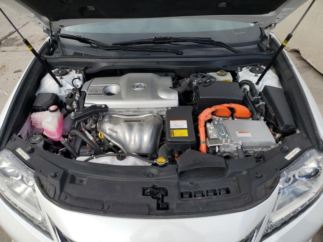 JTHBW1GG4F2097540 2015 Lexus Es 300H
