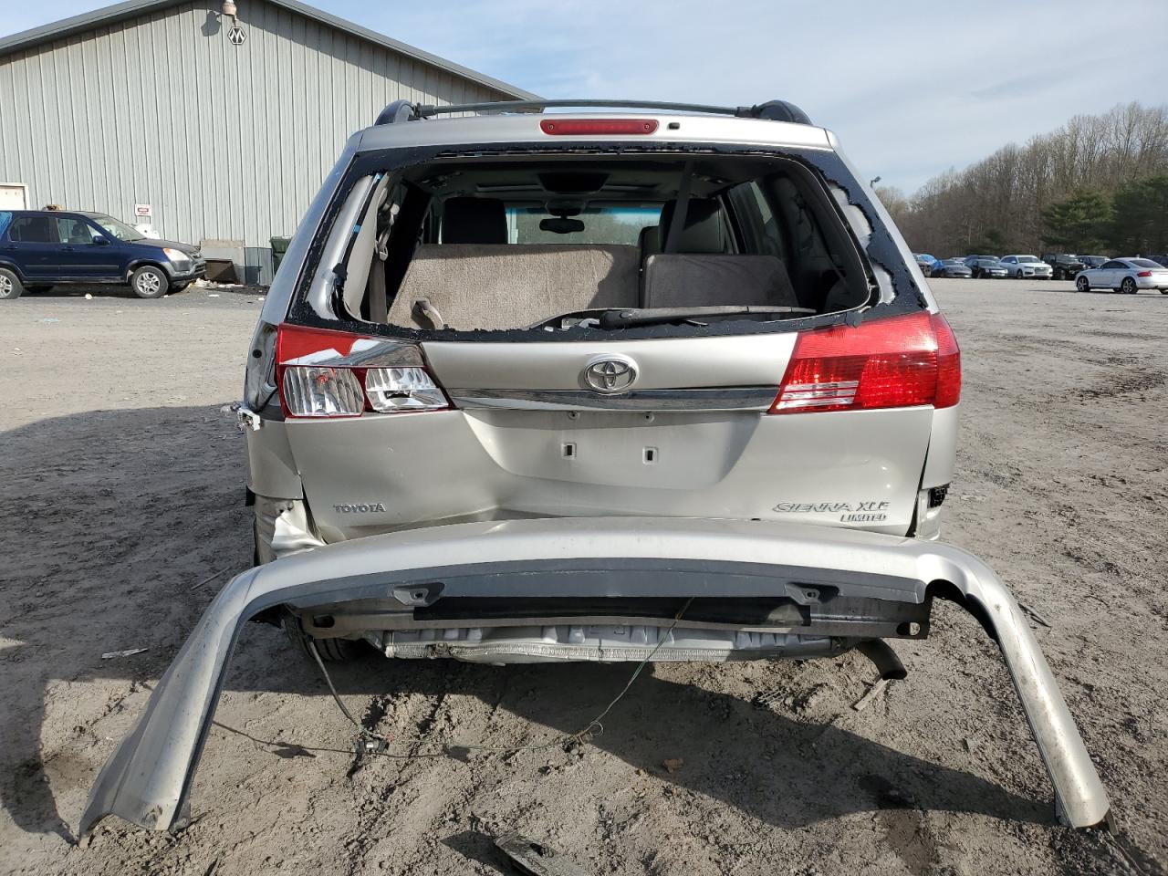 5TDZA22C25S233566 2005 Toyota Sienna Xle