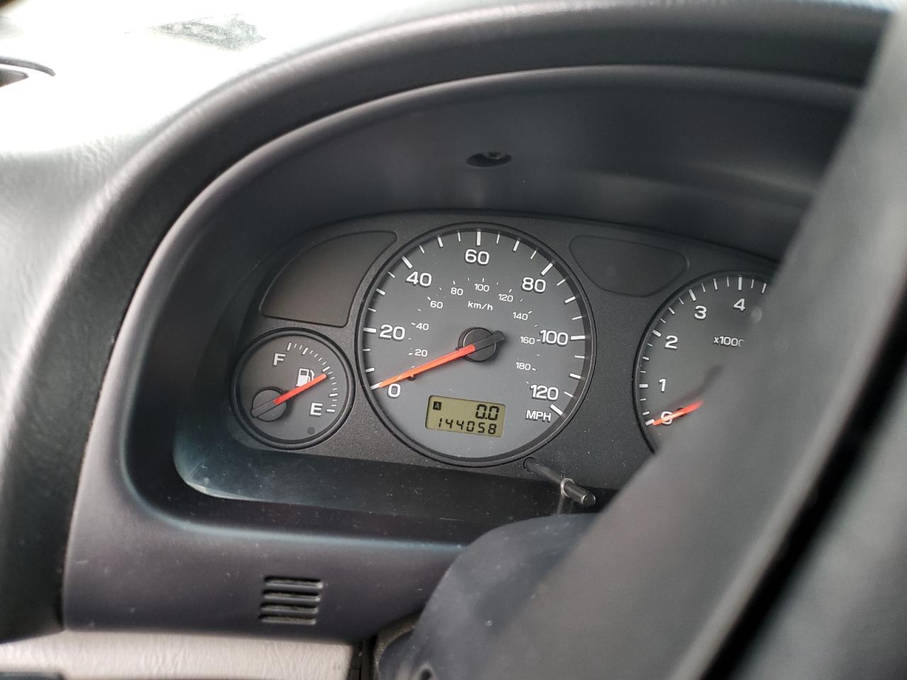 JF1SF65681H752318 2001 Subaru Forester S