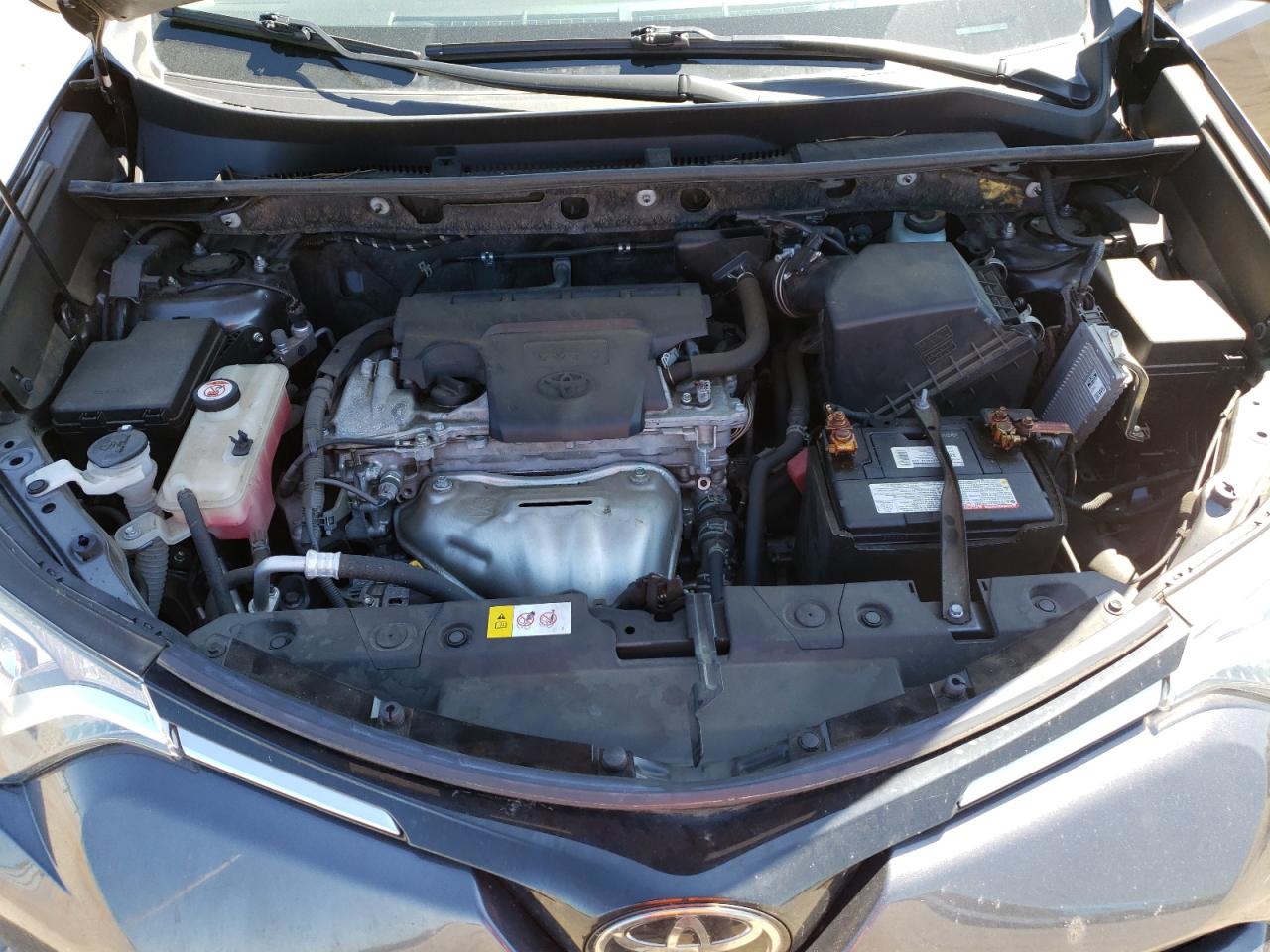 JTMWFREV4JJ725596 TOYOTA RAV4 2018