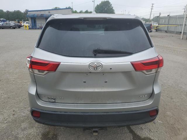 VIN 5TDKZRFH2KS571912 2019 Toyota Highlander, SE no.6