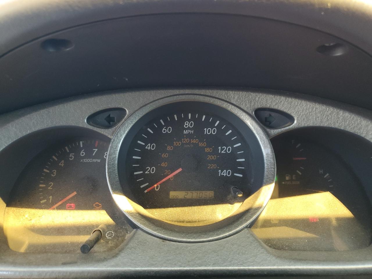 JTEGF21A610009461 2001 Toyota Highlander