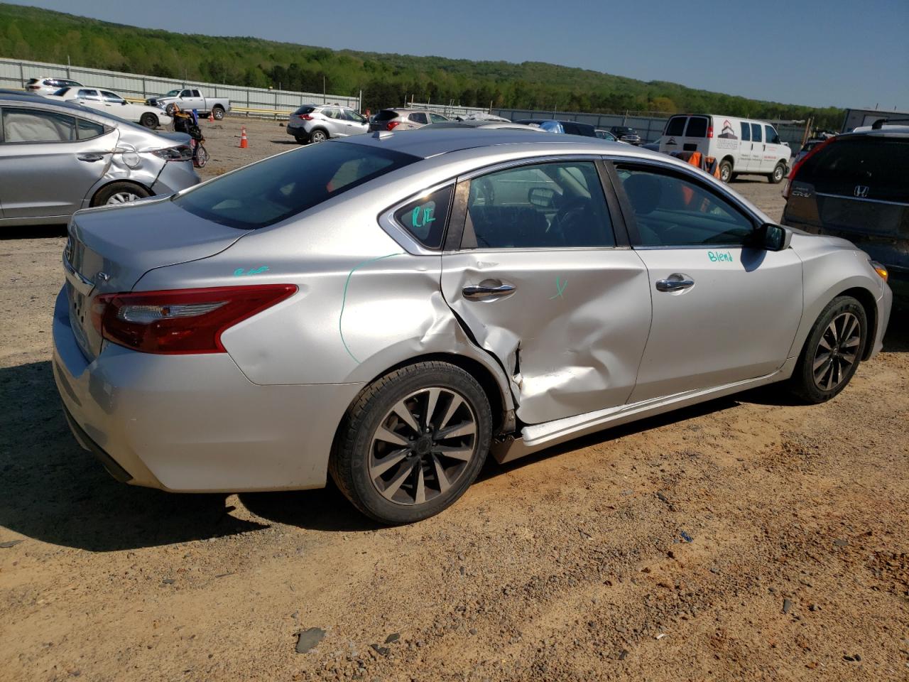 1N4AL3AP8JC206651 2018 Nissan Altima 2.5