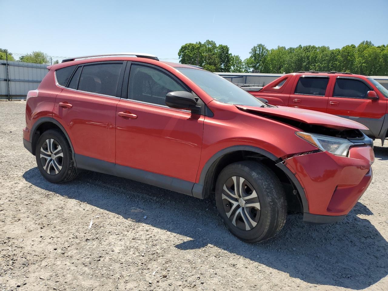 JTMZFREV9HJ121209 2017 Toyota Rav4 Le