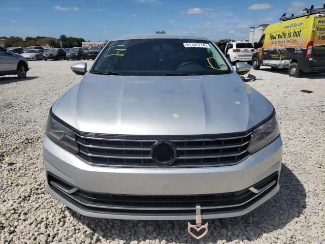 2018 Volkswagen Passat S VIN: 1VWAA7A33JC043120 Lot: 51102774