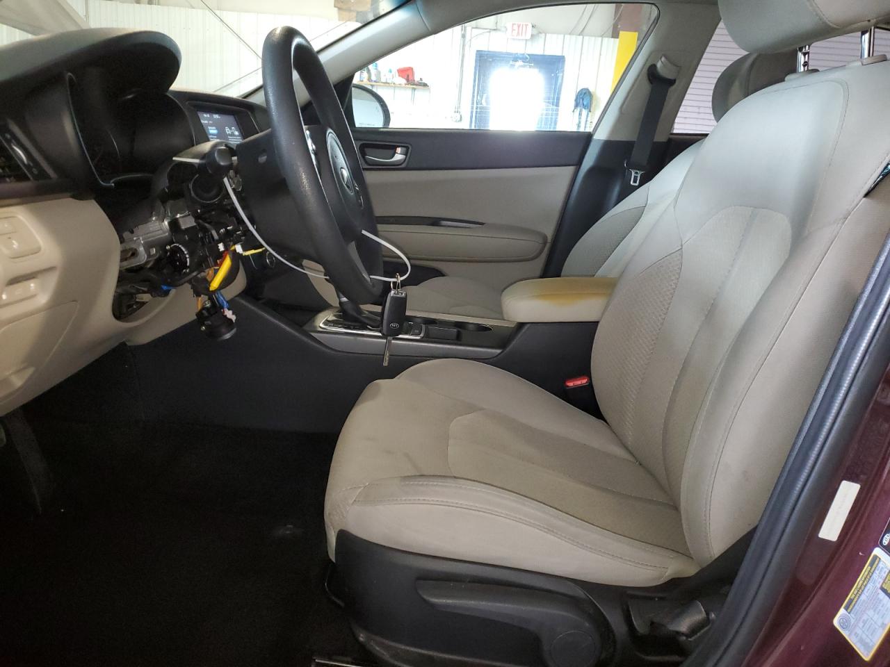 5XXGT4L39JG233281 2018 Kia Optima Lx