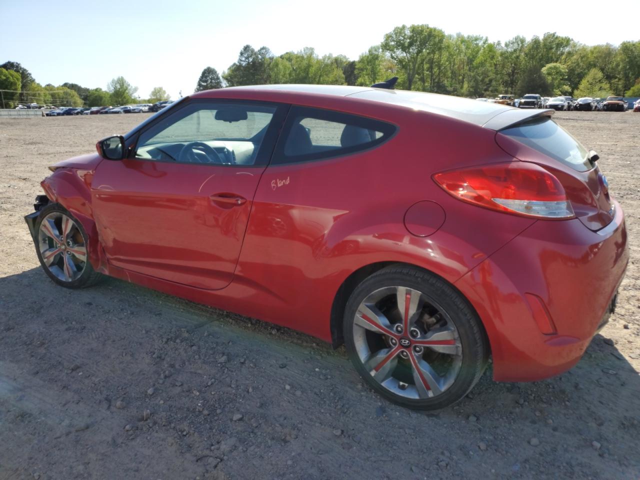 2016 Hyundai Veloster vin: KMHTC6AD1GU273813