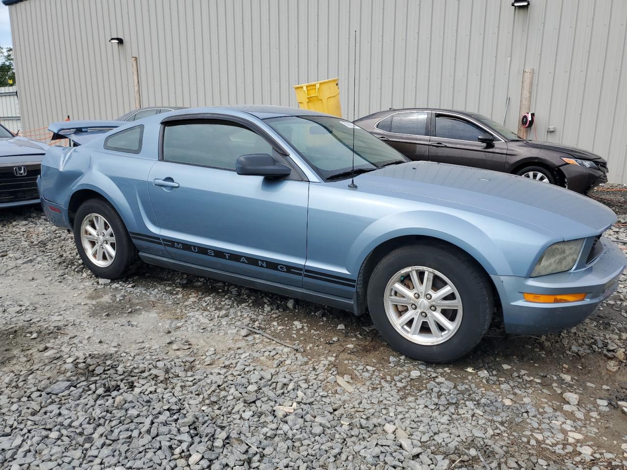 1ZVFT80N275276444 2007 Ford Mustang