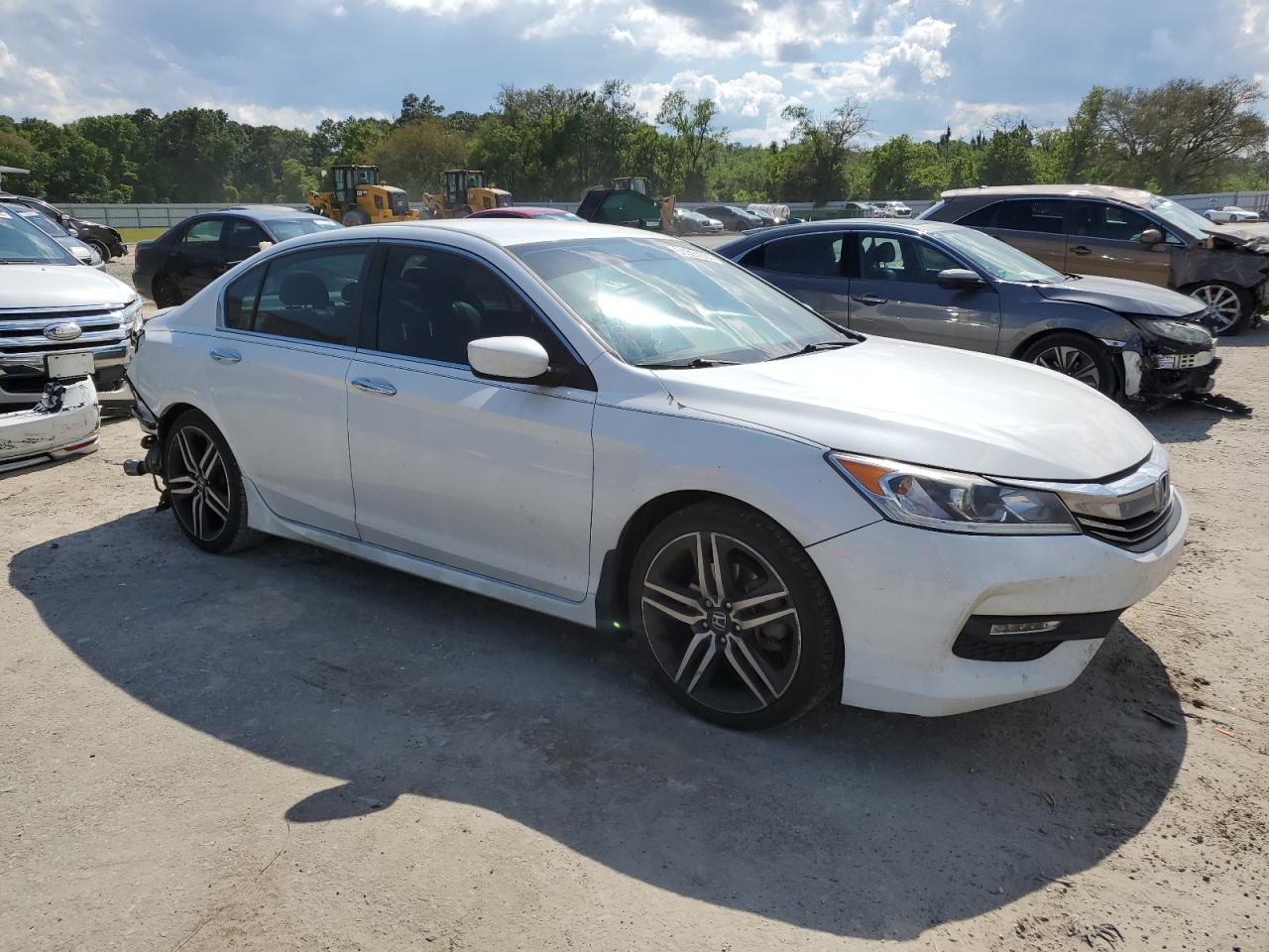 1HGCR2F57GA041331 HONDA ACCORD 2016