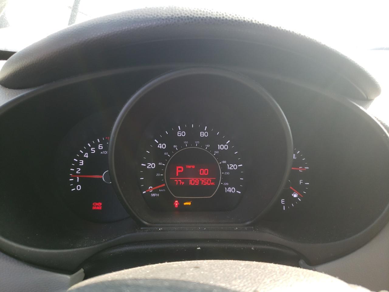 KNDJN2A22G7375827 2016 Kia Soul