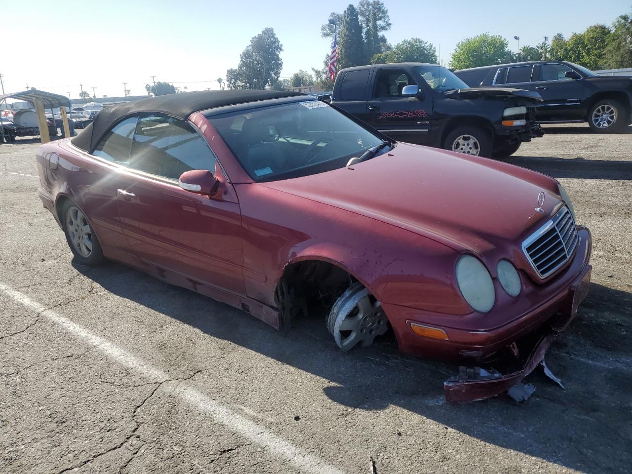 WDBLK65G81T082204 2001 Mercedes-Benz Clk 320