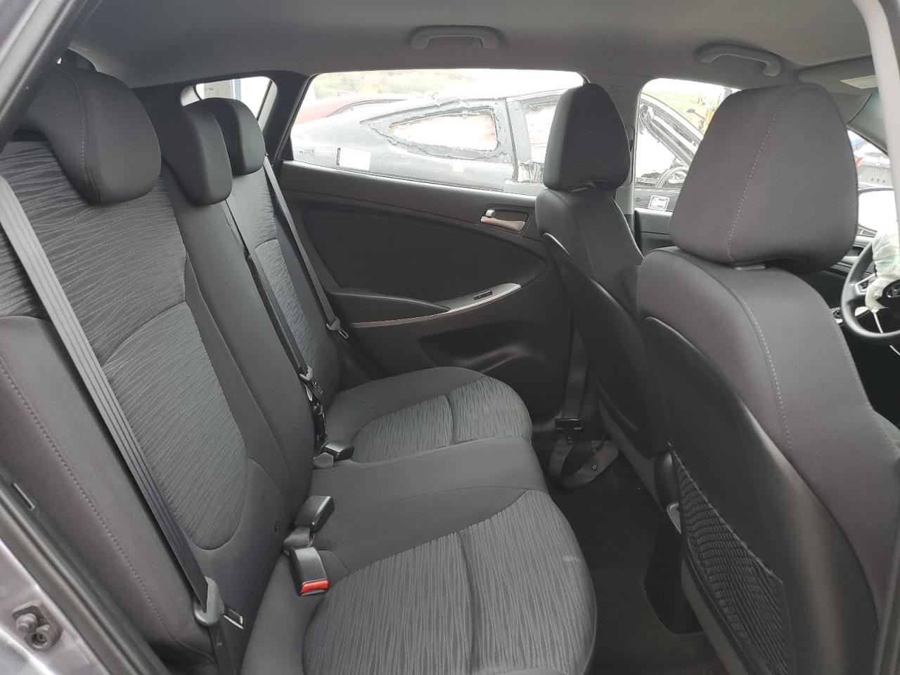 KMHCT5AE7HU321531 2017 Hyundai Accent Se