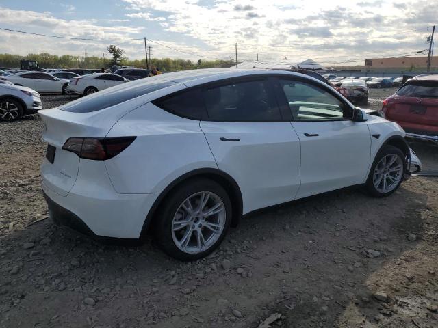 7SAYGDEE3PA099824 Tesla Model Y  3