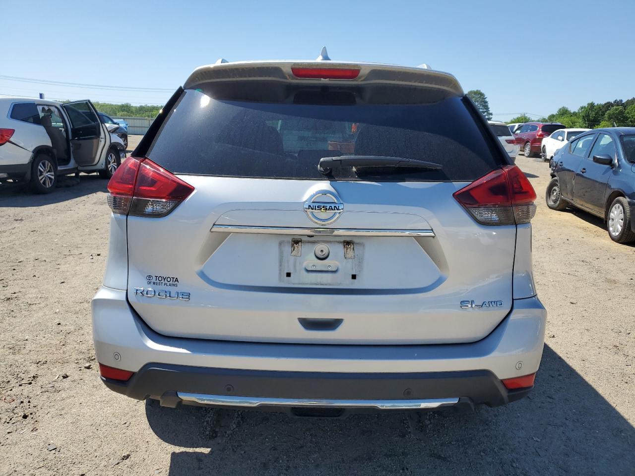 2019 Nissan Rogue S vin: 5N1AT2MV8KC782445