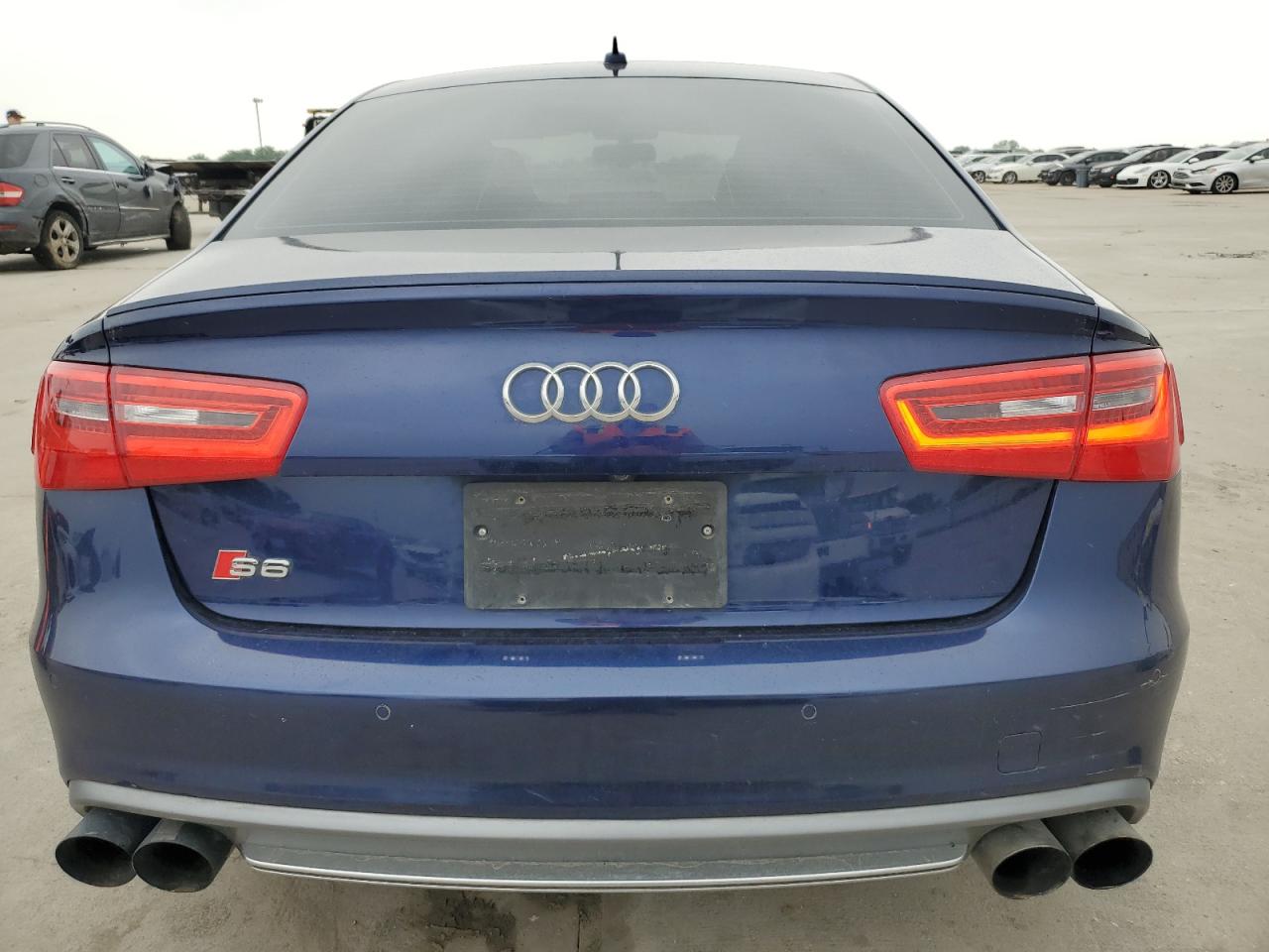 WAUF2AFC3DN037402 2013 Audi S6