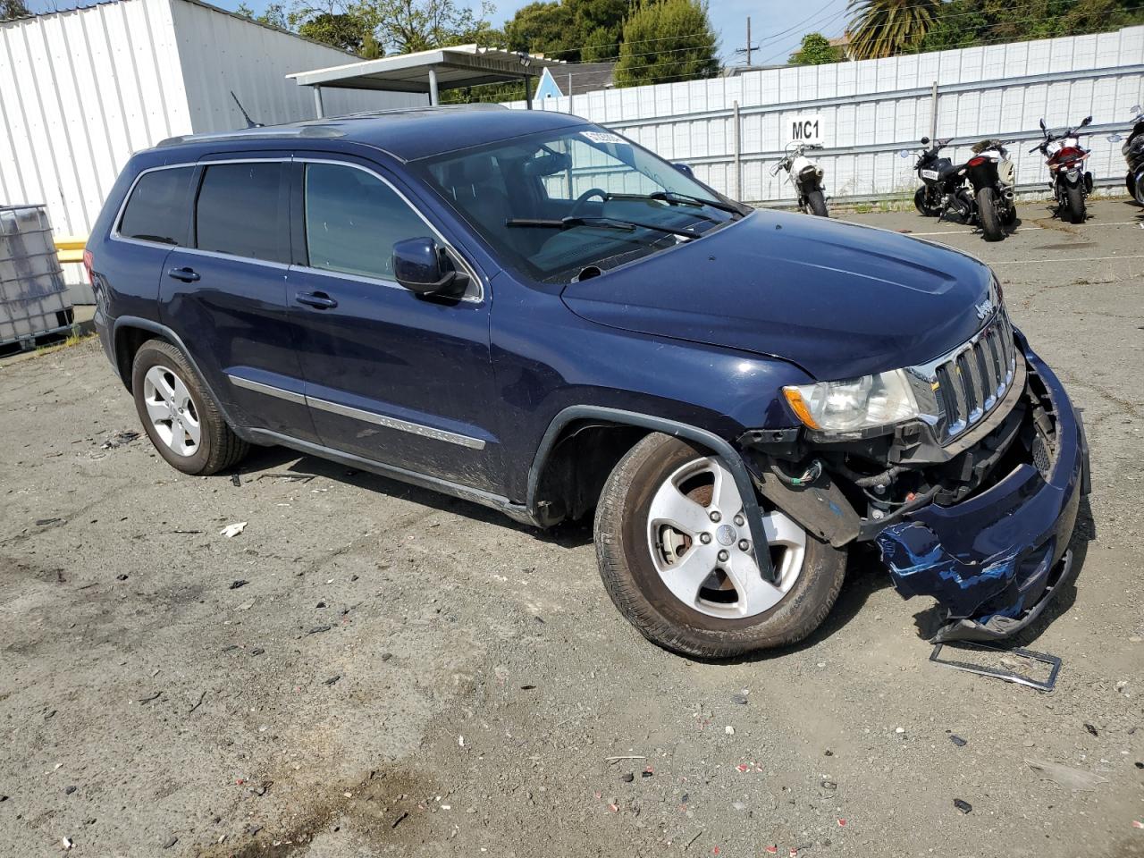 1C4RJFAG9CC318608 2012 Jeep Grand Cherokee Laredo