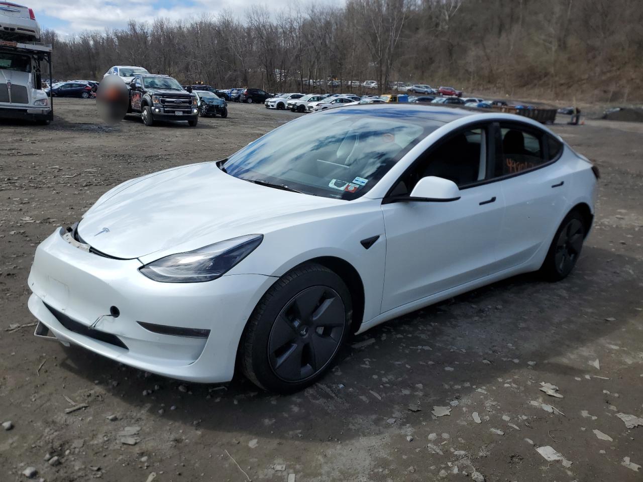 2022 Tesla Model 3 vin: 5YJ3E1EB8NF335014