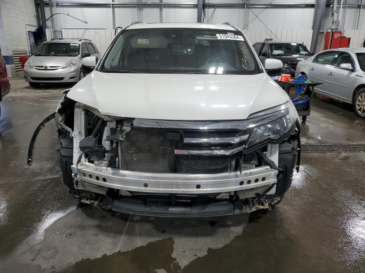 5FNYF6H99HB029615 2017 Honda Pilot Touring