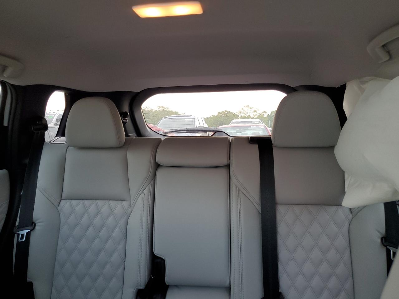 JA4J4VA80NZ037363 2022 Mitsubishi Outlander Sel