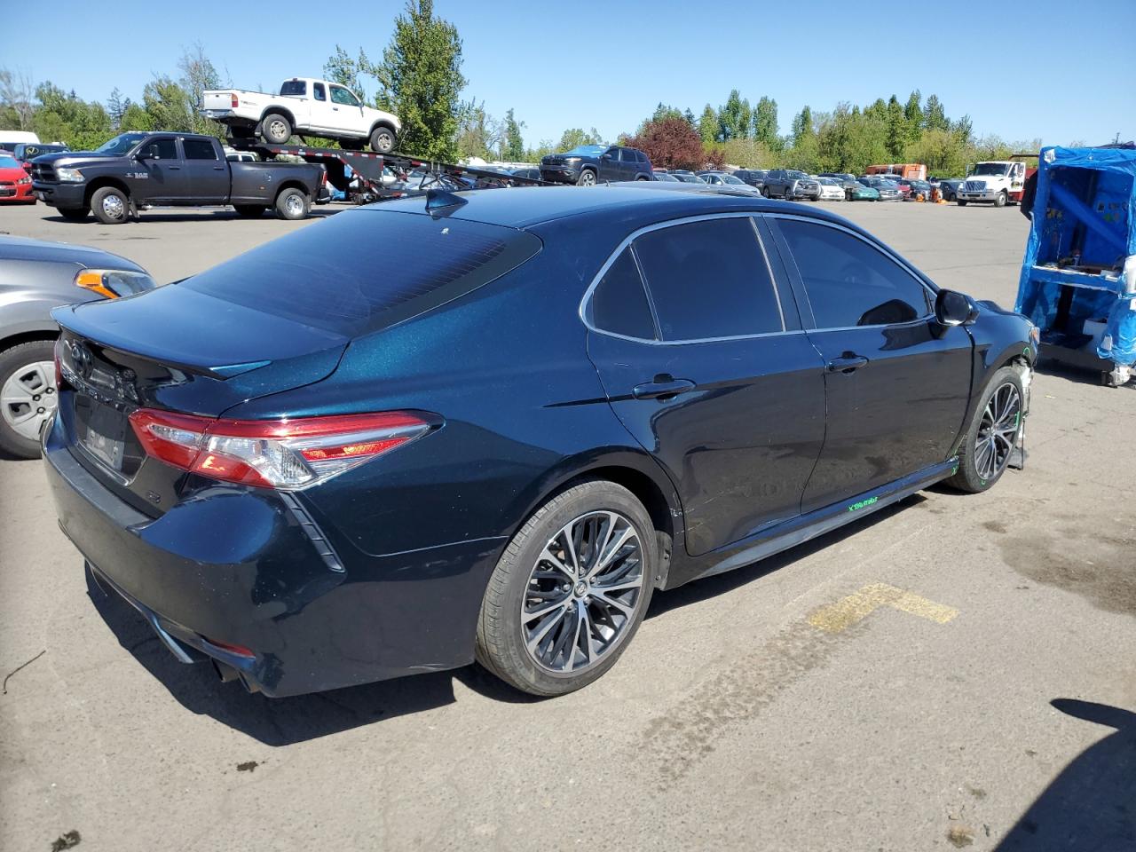 2019 Toyota Camry L vin: 4T1B11HK0KU839848